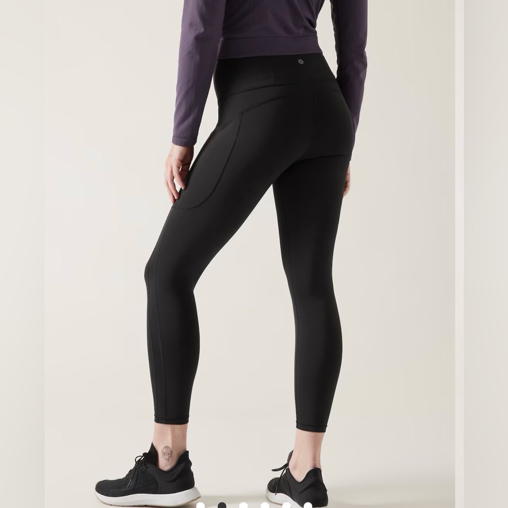 Athleta Ultimate High Rise Stash Tight 7/8 - XLT (Never Been Worn)